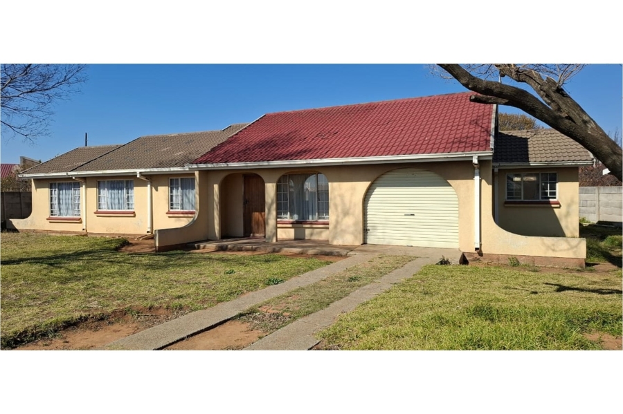 3 Bedroom Property for Sale in Bronville Free State